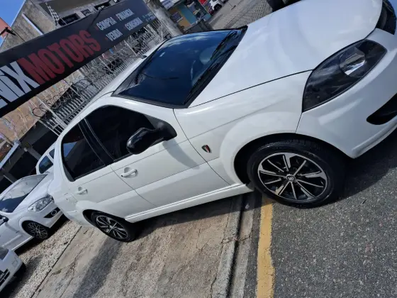 FIAT SIENA 1.0 MPI EL 8V FLEX 4P MANUAL FIAT SIENA 1.0 MPI EL 8V FLEX 4P MANUAL