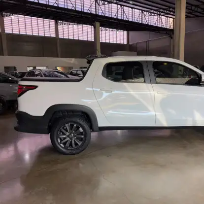 FIAT-STRADA-2021