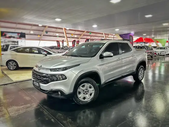 FIAT TORO 1.8 16V EVO FLEX FREEDOM AT6 FIAT TORO 1.8 16V EVO FLEX FREEDOM AT6
