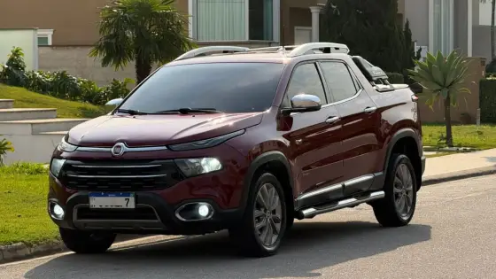 FIAT TORO 2.0 16V TURBO DIESEL RANCH 4WD AT9 FIAT TORO 2.0 16V TURBO DIESEL RANCH 4WD AT9