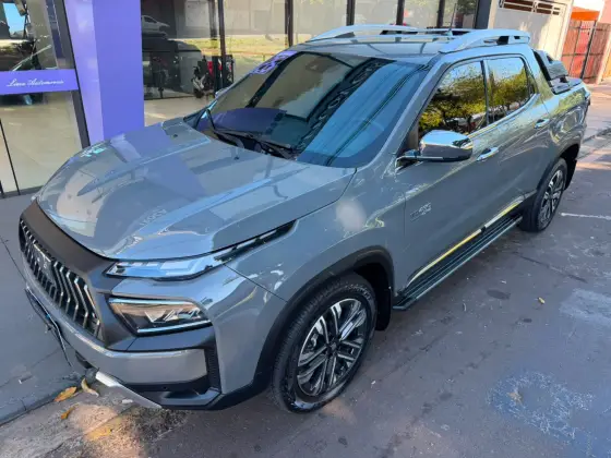 FIAT TORO 2.2 TURBO DIESEL RANCH 4WD AT9 FIAT TORO 2.2 TURBO DIESEL RANCH 4WD AT9