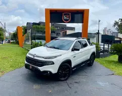 FIAT TORO 2.0 16V TURBO DIESEL ULTRA 4WD AT9 FIAT TORO 2.0 16V TURBO DIESEL ULTRA 4WD AT9