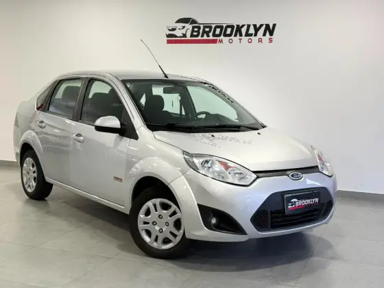 FORD FIESTA 1.6 ROCAM SEDAN 8V FLEX 4P MANUAL FORD FIESTA 1.6 ROCAM SEDAN 8V FLEX 4P MANUAL
