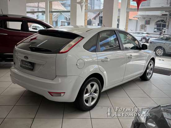 FORD-FOCUS-1.6 GL SEDAN 16V FLEX 4P MANUAL FORD-FOCUS-2012