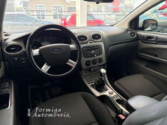 FORD-FOCUS-1.6 GL SEDAN 16V FLEX 4P MANUAL FORD-FOCUS-2012