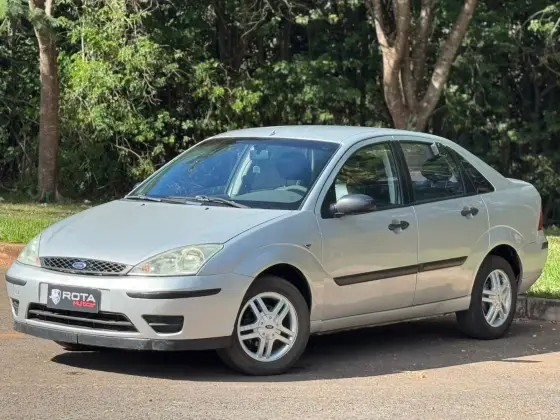 FORD FOCUS 2.0 FC 16V GASOLINA 4P MANUAL FORD FOCUS 2.0 FC 16V GASOLINA 4P MANUAL