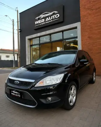 FORD FOCUS 2.0 GLX SEDAN 16V GASOLINA 4P MANUAL FORD FOCUS 2.0 GLX SEDAN 16V GASOLINA 4P MANUAL
