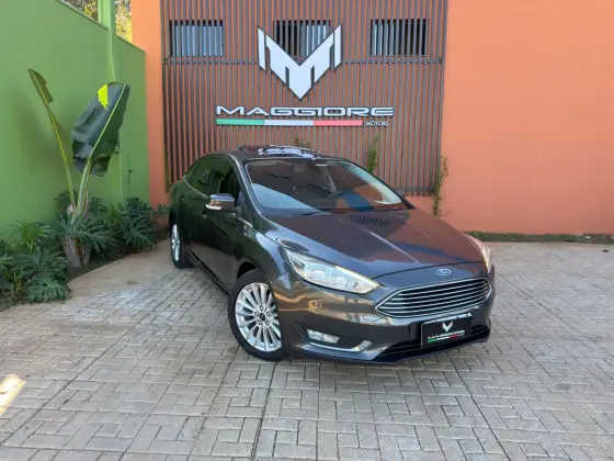FORD FOCUS 2.0 TITANIUM PLUS 16V FLEX 4P POWERSHIFT FORD FOCUS 2.0 TITANIUM PLUS 16V FLEX 4P POWERSHIFT