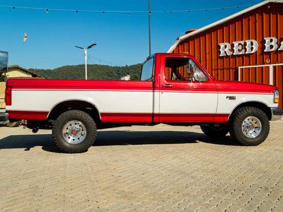 FORD-F-150-5.0 XLT 4X4 V8 16V GASOLINA 2P AUTOMÁTICO FORD-F-150-1994