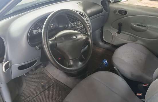 FORD-FIESTA-1996