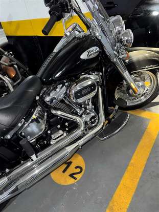 HARLEY-DAVIDSON-SOFTAIL HERITAGE CLASSIC 114-2024