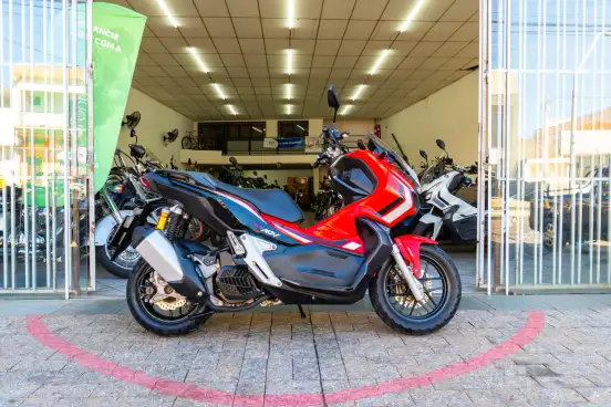 HONDA-ADV-2022