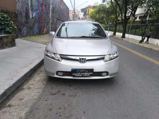 HONDA CIVIC 1.8 LXS 16V FLEX 4P MANUAL HONDA CIVIC 1.8 LXS 16V FLEX 4P MANUAL