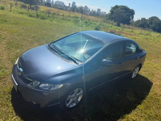 HONDA CIVIC 1.8 LXS 16V FLEX 4P MANUAL HONDA CIVIC 1.8 LXS 16V FLEX 4P MANUAL