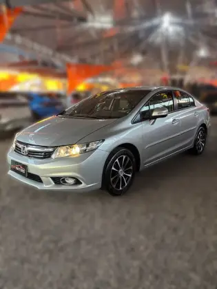 HONDA CIVIC 2.0 LXR 16V FLEX 4P AUTOMÁTICO HONDA CIVIC 2.0 LXR 16V FLEX 4P AUTOMÁTICO