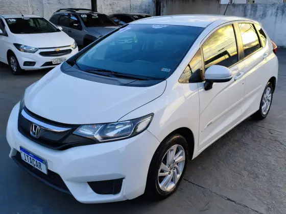 HONDA FIT 1.5 LX 16V FLEX 4P AUTOMÁTICO HONDA FIT 1.5 LX 16V FLEX 4P AUTOMÁTICO