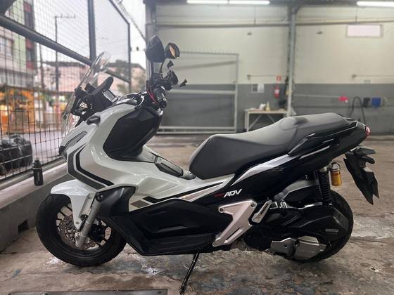 HONDA ADV 