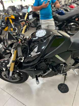 HONDA-CB 1000R-2012