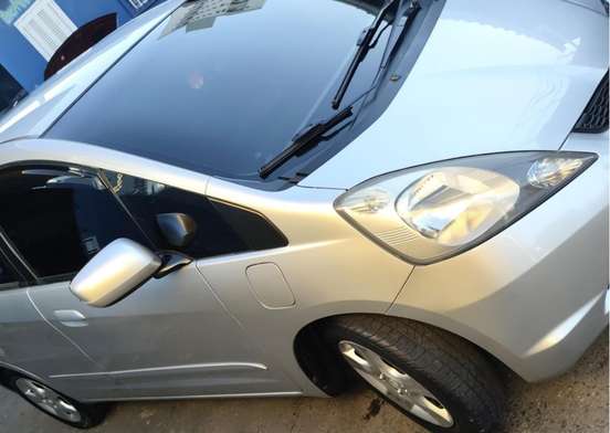 HONDA-FIT-2010