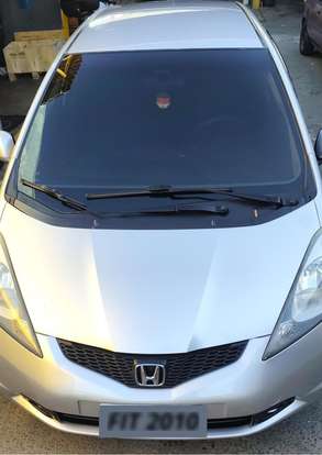 HONDA-FIT-2010