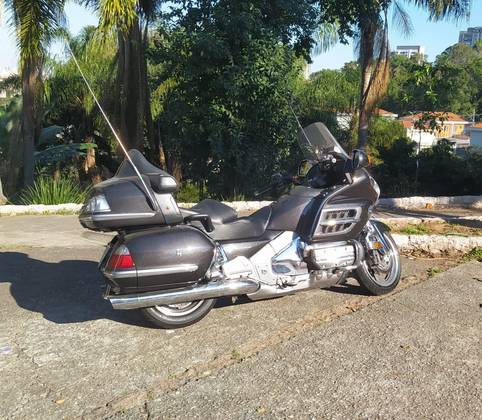 HONDA GL 1800 GOLD WING 