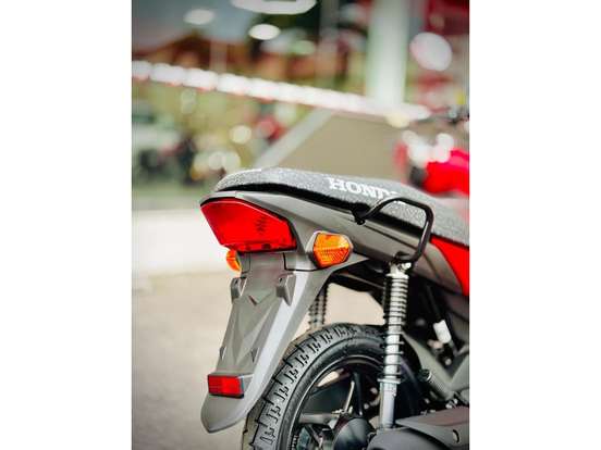 HONDA-POP 110i ES-2026