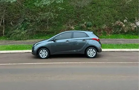 HYUNDAI HB20 1.0 COMFORT 12V FLEX 4P MANUAL