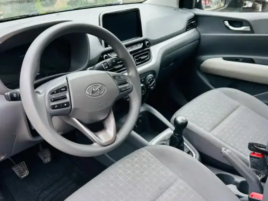 HYUNDAI-HB20S-1.0 12V FLEX LIMITED MANUAL HYUNDAI-HB20S-2023