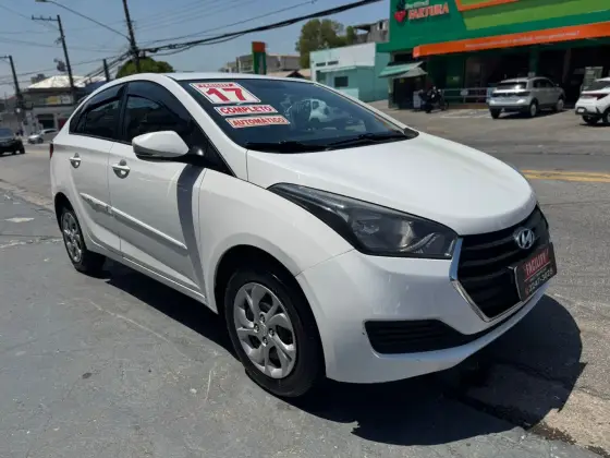 HYUNDAI HB20S 1.6 COMFORT PLUS 16V FLEX 4P AUTOMÁTICO HYUNDAI HB20S 1.6 COMFORT PLUS 16V FLEX 4P AUTOMÁTICO