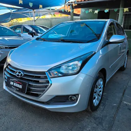 HYUNDAI HB20S 1.6 COMFORT PLUS 16V FLEX 4P AUTOMÁTICO HYUNDAI HB20S 1.6 COMFORT PLUS 16V FLEX 4P AUTOMÁTICO