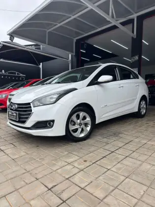 HYUNDAI HB20S 1.6 COMFORT PLUS 16V FLEX 4P MANUAL