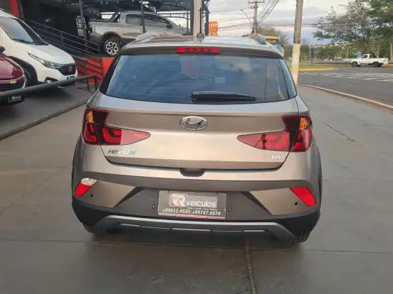 HYUNDAI-HB20X-1.6 16V FLEX VISION AUTOMÁTICO HYUNDAI-HB20X-2021