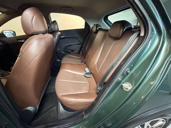 HYUNDAI-HB20X-1.6 16V PREMIUM FLEX 4P AUTOMÁTICO HYUNDAI-HB20X-2018