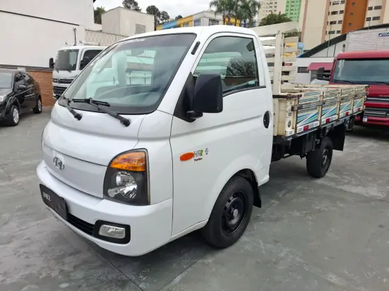 HYUNDAI HR 2.5 LONGO SEM CAÇAMBA 4X2 16V 130CV TURBO INTERCOOLER DIESEL 2P MANUAL HYUNDAI HR 2.5 LONGO SEM CAÇAMBA 4X2 16V 130CV TURBO INTERCOOLER DIESEL 2P MANUAL