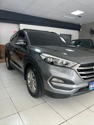 HYUNDAI TUCSON 2.0 MPFI GLS 16V 143CV 2WD FLEX 4P AUTOMÁTICO HYUNDAI TUCSON 2.0 MPFI GLS 16V 143CV 2WD FLEX 4P AUTOMÁTICO