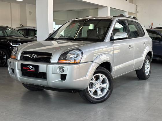 HYUNDAI TUCSON 2.0 MPFI GLS 16V 143CV 2WD GASOLINA 4P AUTOMÁTICO