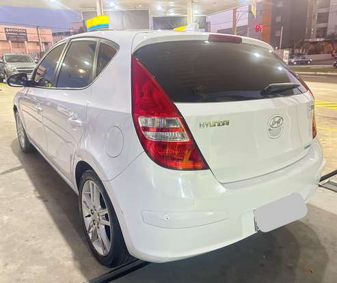 HYUNDAI-I30-2012