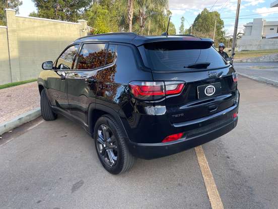 JEEP-COMPASS-2022