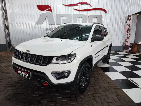 JEEP COMPASS 2.0 16V DIESEL TRAILHAWK 4X4 AUTOMÁTICO JEEP COMPASS 2.0 16V DIESEL TRAILHAWK 4X4 AUTOMÁTICO