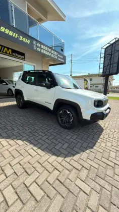 JEEP RENEGADE 1.3 T270 TURBO FLEX ALTITUDE AT6 JEEP RENEGADE 1.3 T270 TURBO FLEX ALTITUDE AT6
