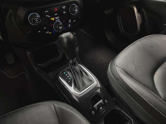 JEEP-RENEGADE-2024