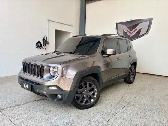 JEEP RENEGADE 2.0 16V TURBO DIESEL LONGITUDE 4P 4X4 AUTOMÁTICO JEEP RENEGADE 2.0 16V TURBO DIESEL LONGITUDE 4P 4X4 AUTOMÁTICO