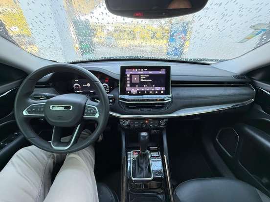 JEEP-COMMANDER-2022