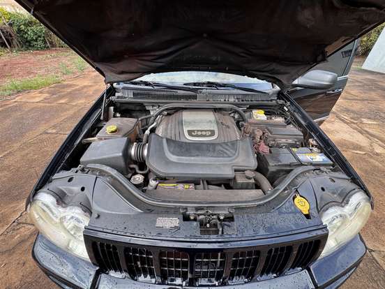 JEEP-GRAND CHEROKEE-5.7 LIMITED HEMI 4X4 V8 16V GASOLINA 4P AUTOMÁTICO JEEP-GRAND CHEROKEE-2006
