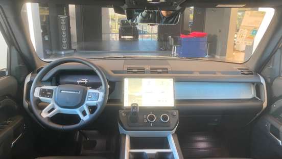 LAND ROVER-DEFENDER-2026