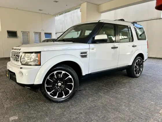 LAND ROVER DISCOVERY 4 3.0 HSE 4X4 V6 24V BI-TURBO DIESEL 4P AUTOMÁTICO LAND ROVER DISCOVERY 4 3.0 HSE 4X4 V6 24V BI-TURBO DIESEL 4P AUTOMÁTICO
