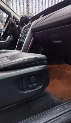 LAND ROVER-DISCOVERY SPORT-2018