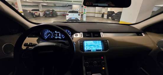 LAND ROVER-RANGE ROVER EVOQUE-2.0 PURE 4WD 16V GASOLINA 4P AUTOMÁTICO LAND ROVER-RANGE ROVER EVOQUE-2015