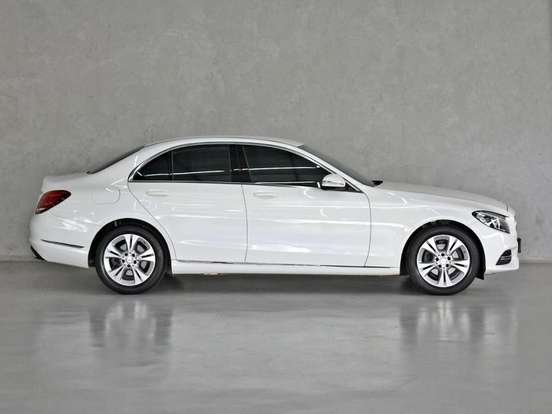 MERCEDES-BENZ-C 180-1.6 CGI AVANTGARDE 16V TURBO GASOLINA 4P AUTOMÁTICO MERCEDES-BENZ-C 180-2015