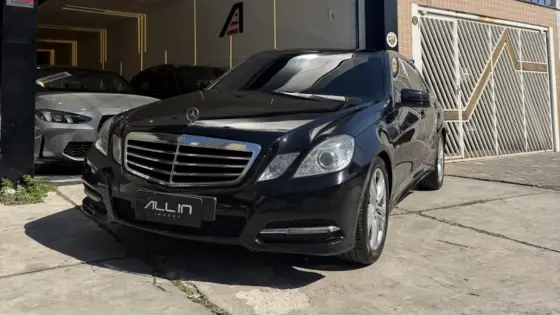 MERCEDES-BENZ E 250 1.8 CGI AVANTGARDE 16V GASOLINA 4P AUTOMÁTICO MERCEDES-BENZ E 250 1.8 CGI AVANTGARDE 16V GASOLINA 4P AUTOMÁTICO